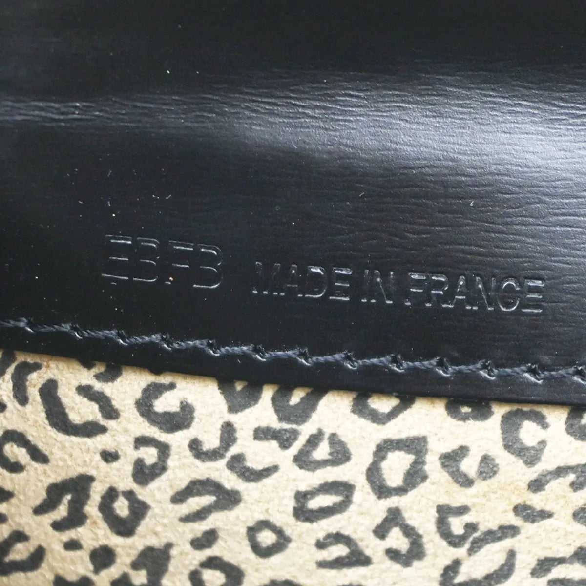 Cartier Panthère Leather Black Leather Handbag (Pre-Owned)