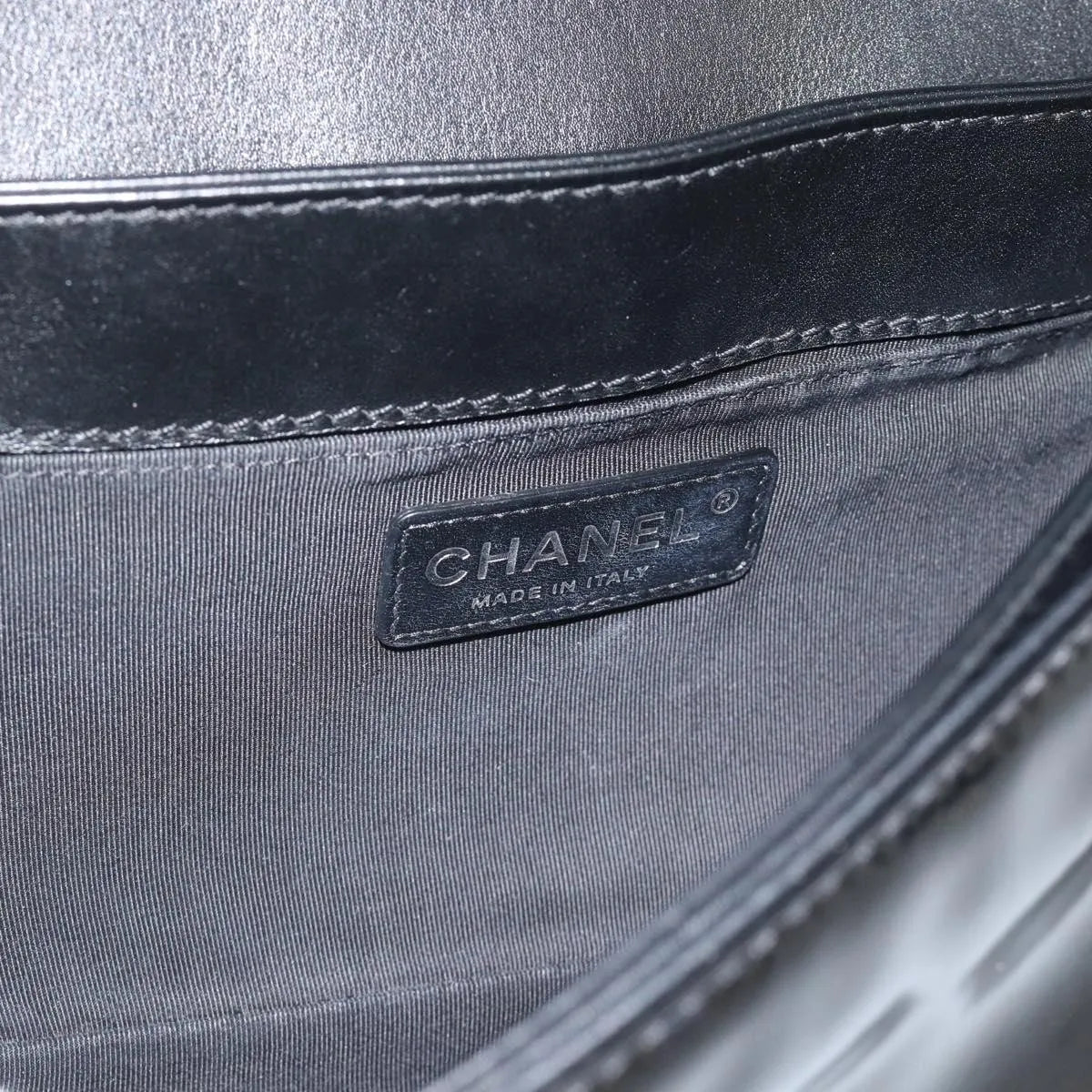 Chanel Boy Flap Patent Leather Black Patent_Leather Shoulder Bag Bag (Pre-Owned)