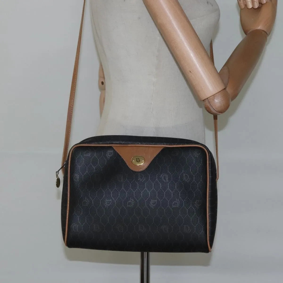 Christian Dior Vintage Honeycomb Canvas And Leather Black Canvas Shoulder Bag Bag (Pre-Owned)