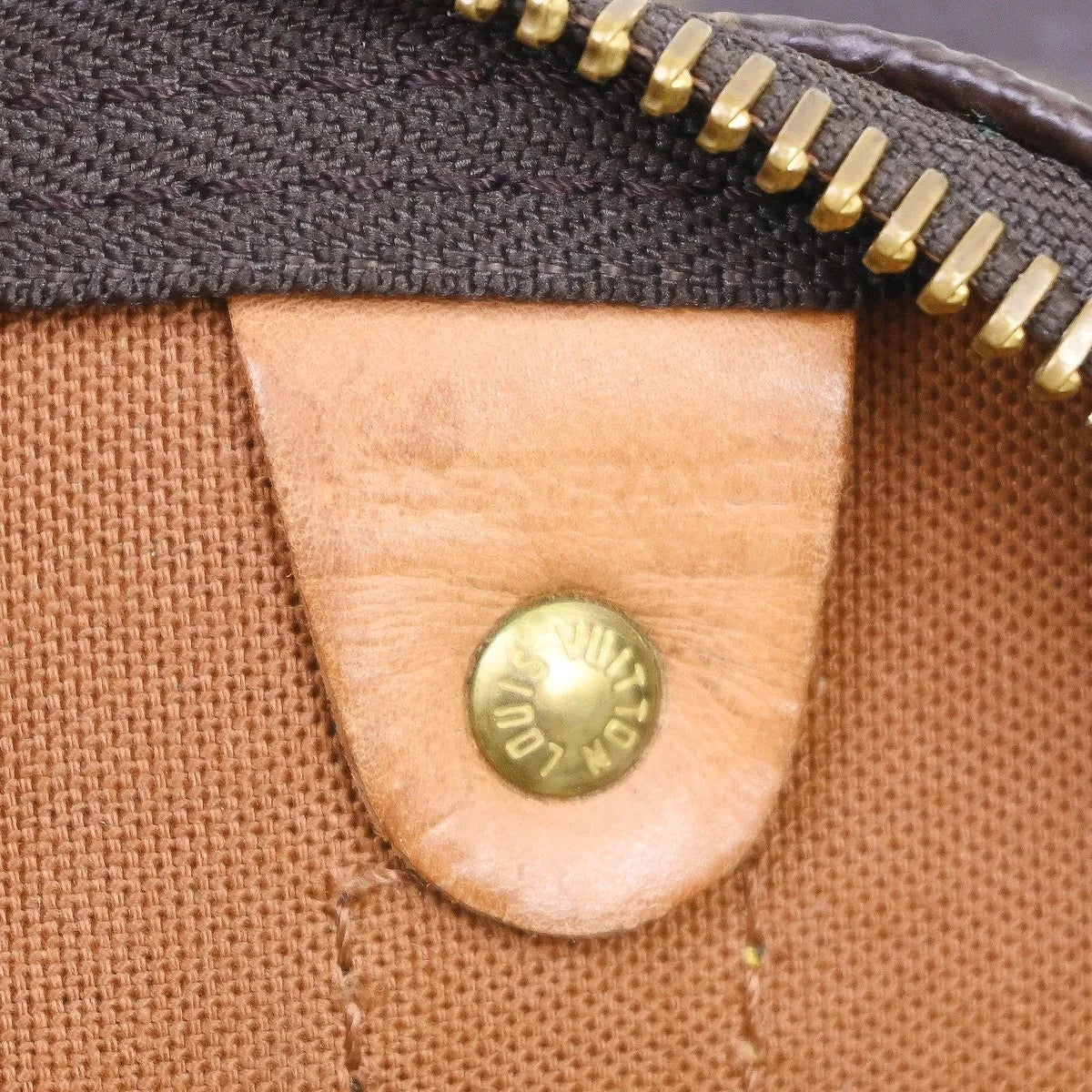Louis Vuitton Keepall Monogram Canvas Brown Canvas Travel Bag Bag (Pre-Owned)