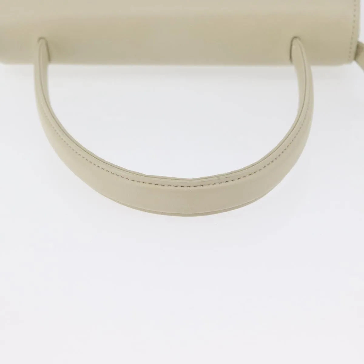 Givenchy Vintage Leather Beige Leather Handbag (Pre-Owned)