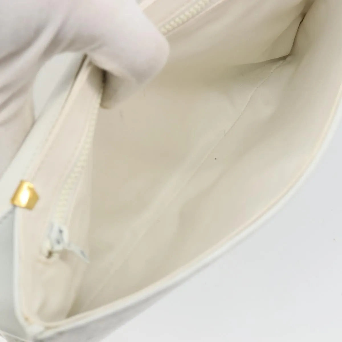 Celine Vintage Flap Quilted Leather White Leather Shoulder Bag Bag (Pre-Owned)