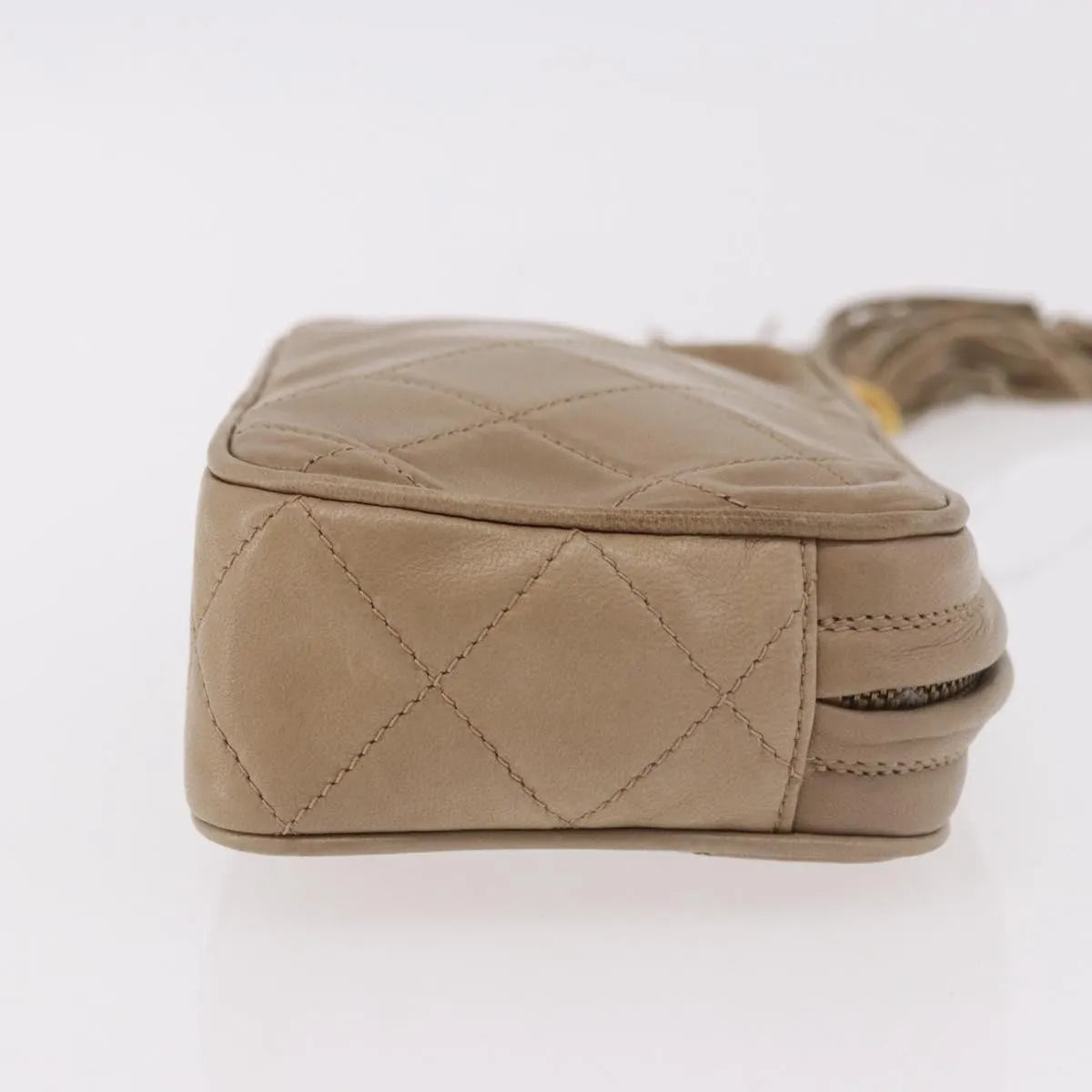 Chanel Vintage Clutch Leather Beige Leather Clutche & Pouche Bag (Pre-Owned)