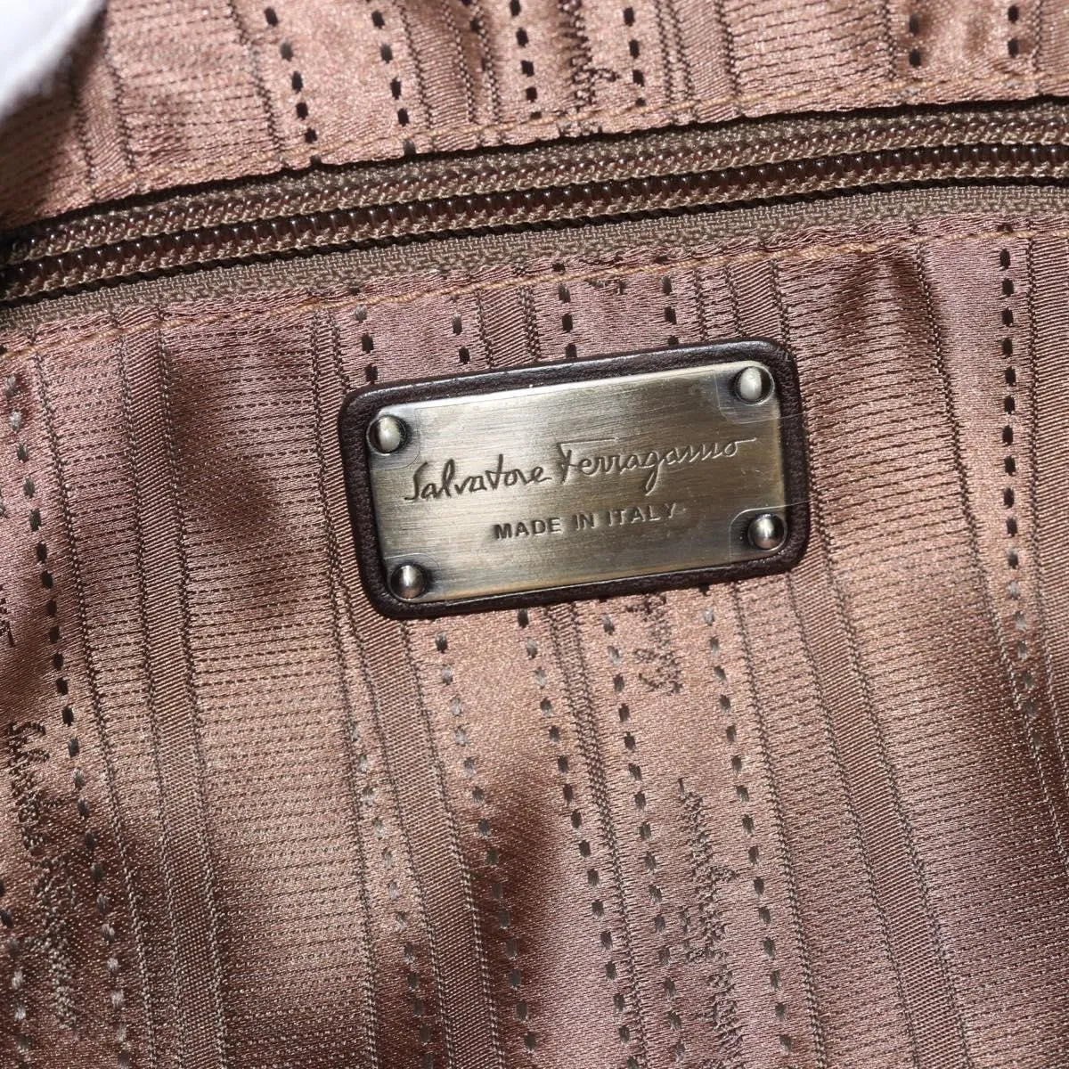 Salvatore Ferragamo Marisa Leather Brown Leather Handbag (Pre-Owned)