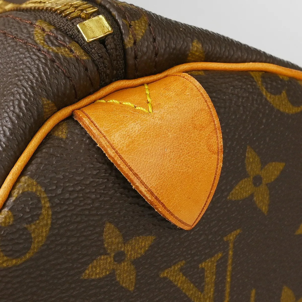 Louis Vuitton Keepall Monogram Canvas Brown Canvas Travel Bag Bag (Pre-Owned)