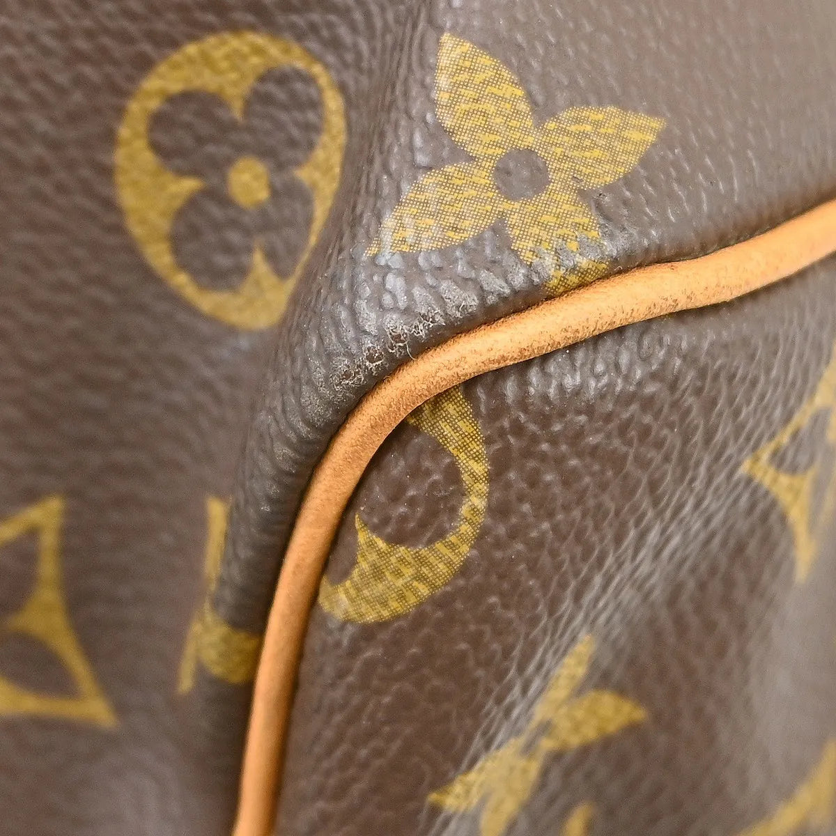 Louis Vuitton Keepall Bag Monogram Canvas Brown Canvas Travel Bag Bag (Pre-Owned)