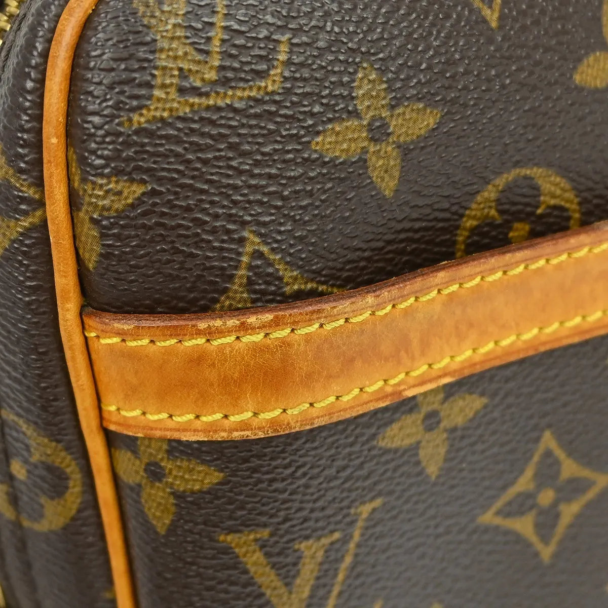 Louis Vuitton Reporter Monogram Brown Canvas Shoulder Bag Bag (Pre-Owned)