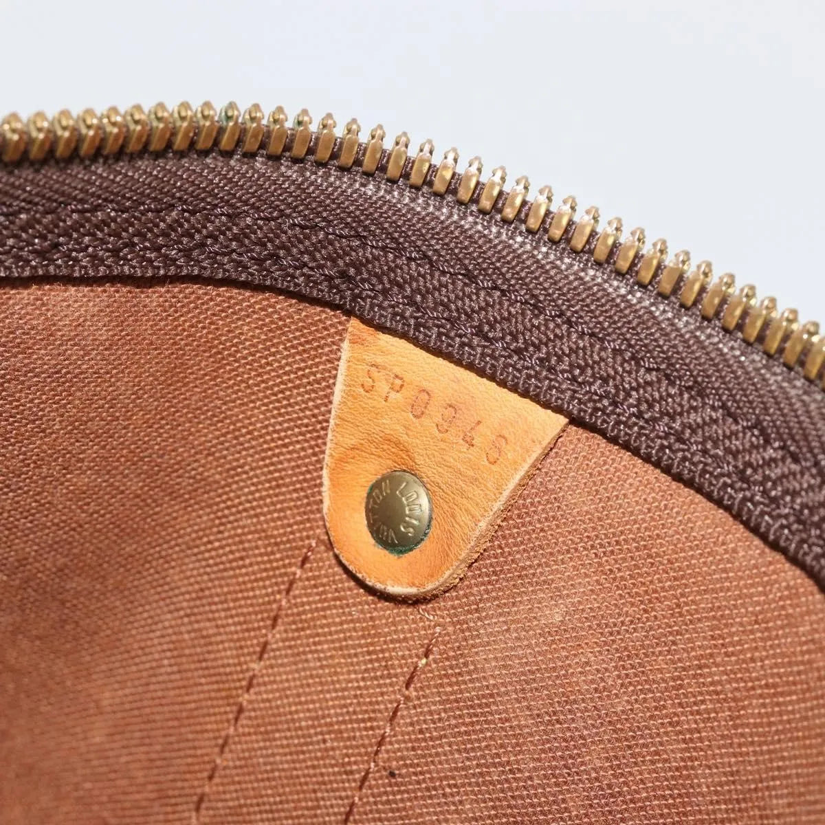 Louis Vuitton Keepall Monogram Canvas Brown Canvas Travel Bag Bag (Pre-Owned)
