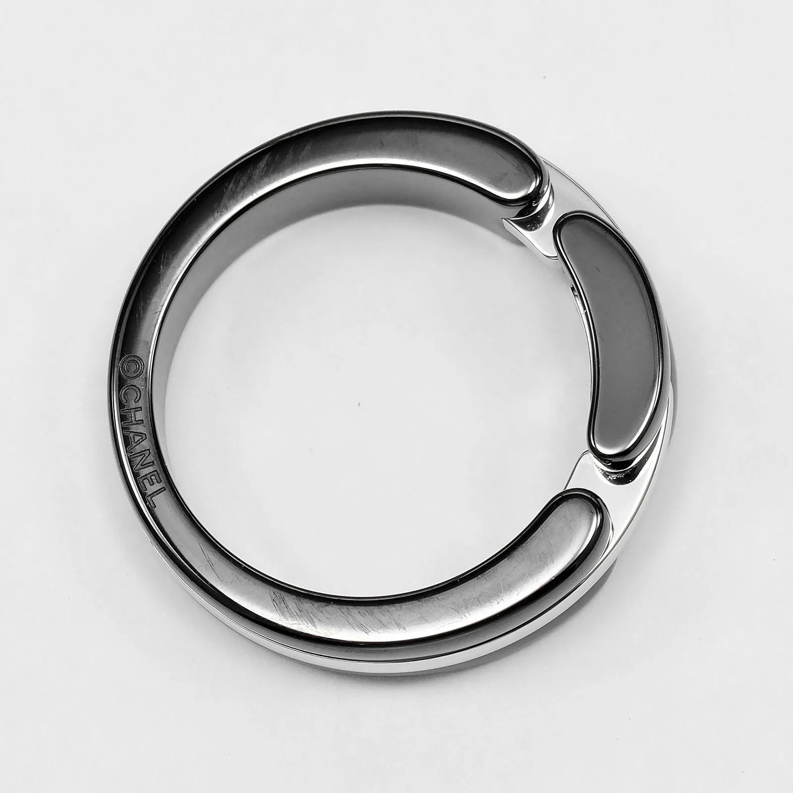 Chanel Ultra 18K White Gold And Ceramic Silver White_Gold Ring Jewelry (Pre-Owned)