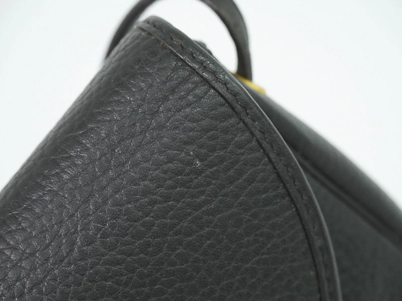 Christian Dior Vintage Leather Black Leather Shoulder Bag Bag (Pre-Owned)