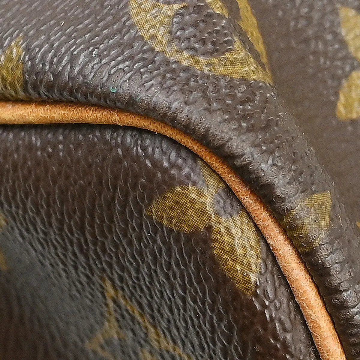 Louis Vuitton Keepall Bag Monogram Canvas Brown Canvas Travel Bag Bag (Pre-Owned)