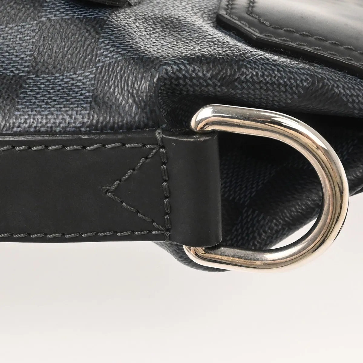 Louis Vuitton Greenwich Messenger Damier Cobalt Black Canvas Shoulder Bag Bag (Pre-Owned)