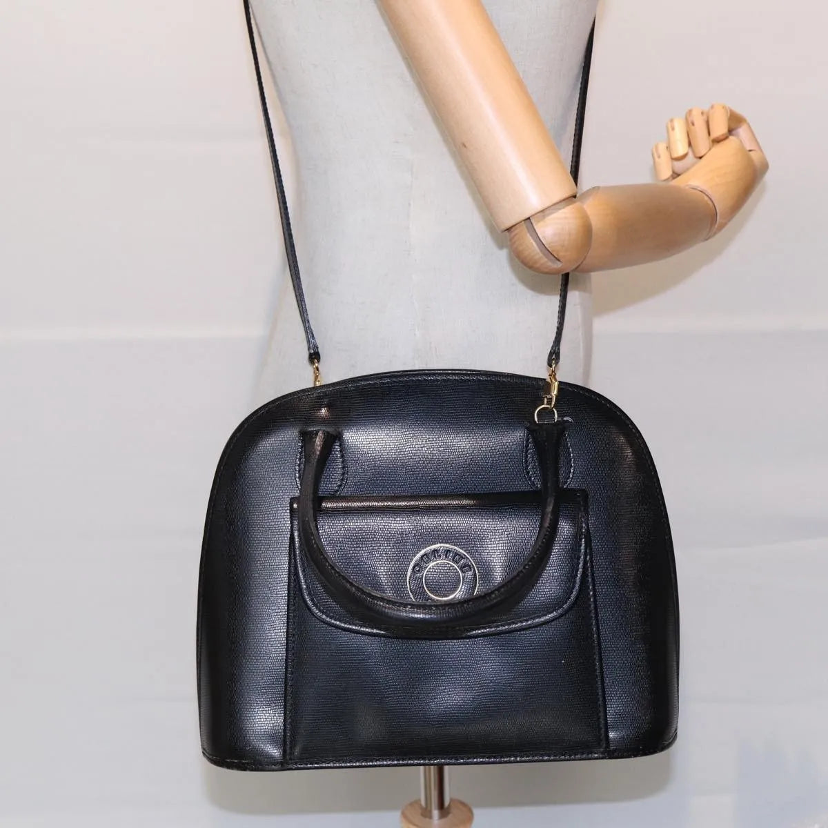 Celine Circle Logo Leather Black Leather Handbag (Pre-Owned)