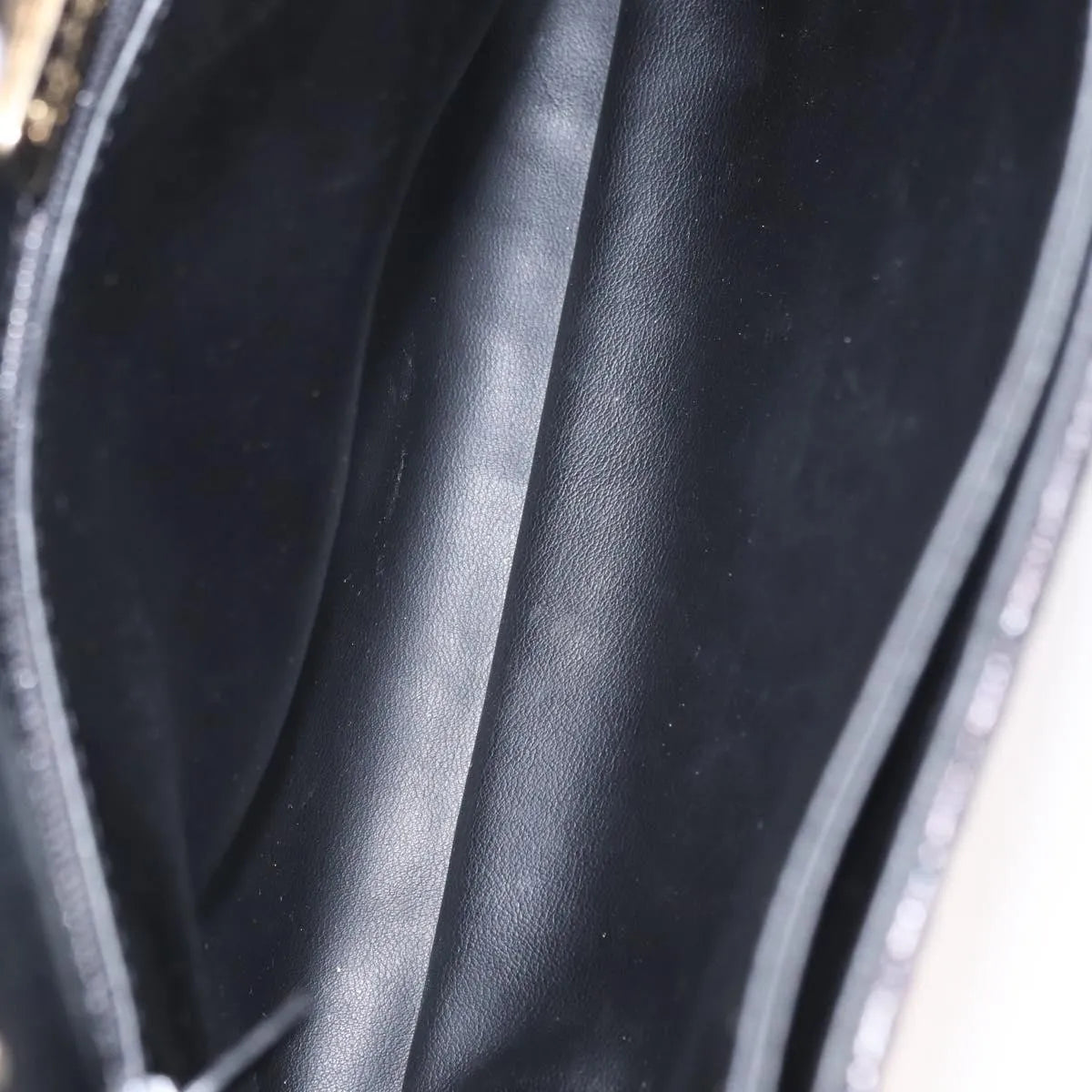 Bally Vintage Chain Quilted Leather Black Leather Shoulder Bag Bag (Pre-Owned)
