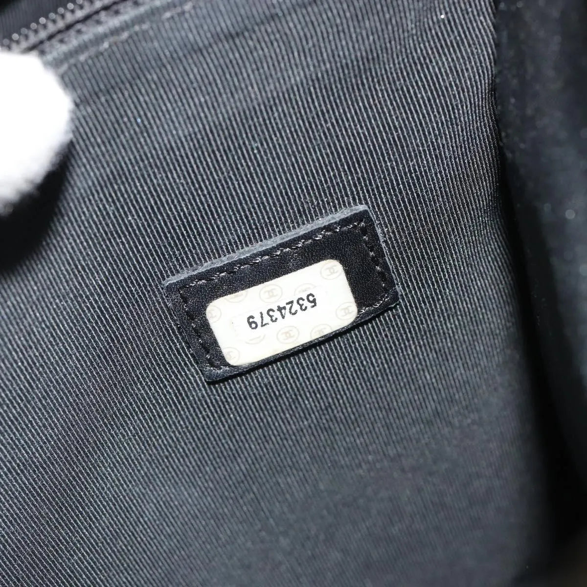 Chanel Vintage Timeless Zip Caviar Black Calfskin Shoulder Bag Bag (Pre-Owned)
