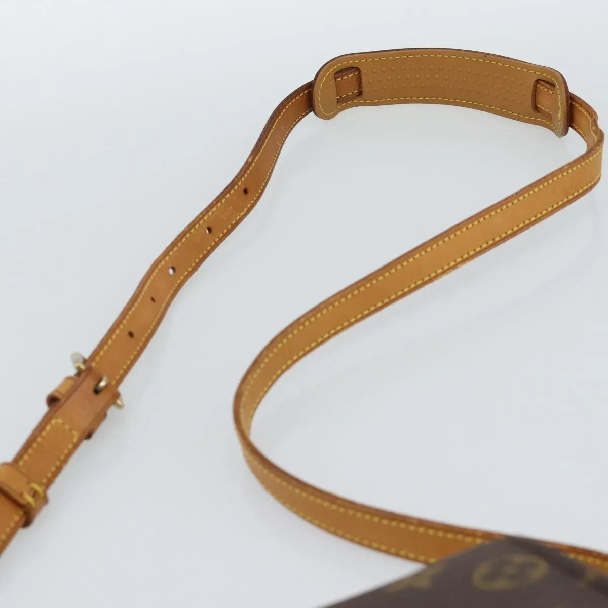 Louis Vuitton Saint Cloud Monogram Canvas Brown Canvas Shoulder Bag Bag (Pre-Owned)