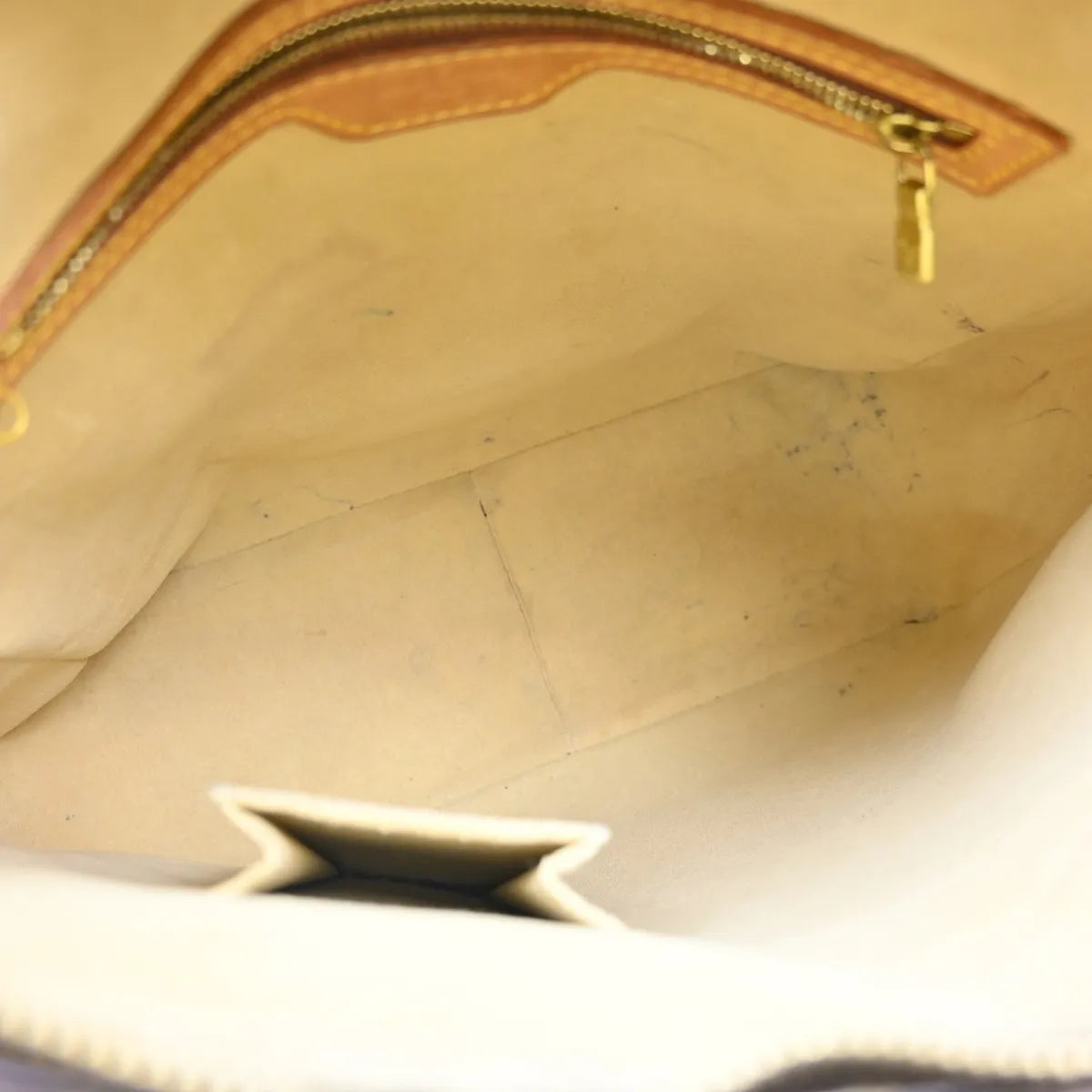 Louis Vuitton Monogram Looping Monogram Canvas Brown Canvas Shoulder Bag Bag (Pre-Owned)