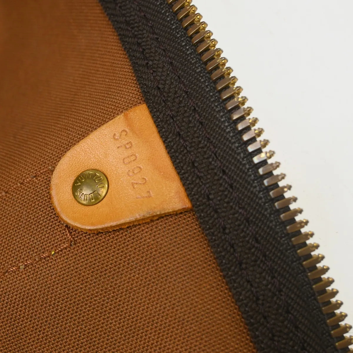 Louis Vuitton Keepall Bag Monogram Canvas Brown Canvas Travel Bag Bag (Pre-Owned)