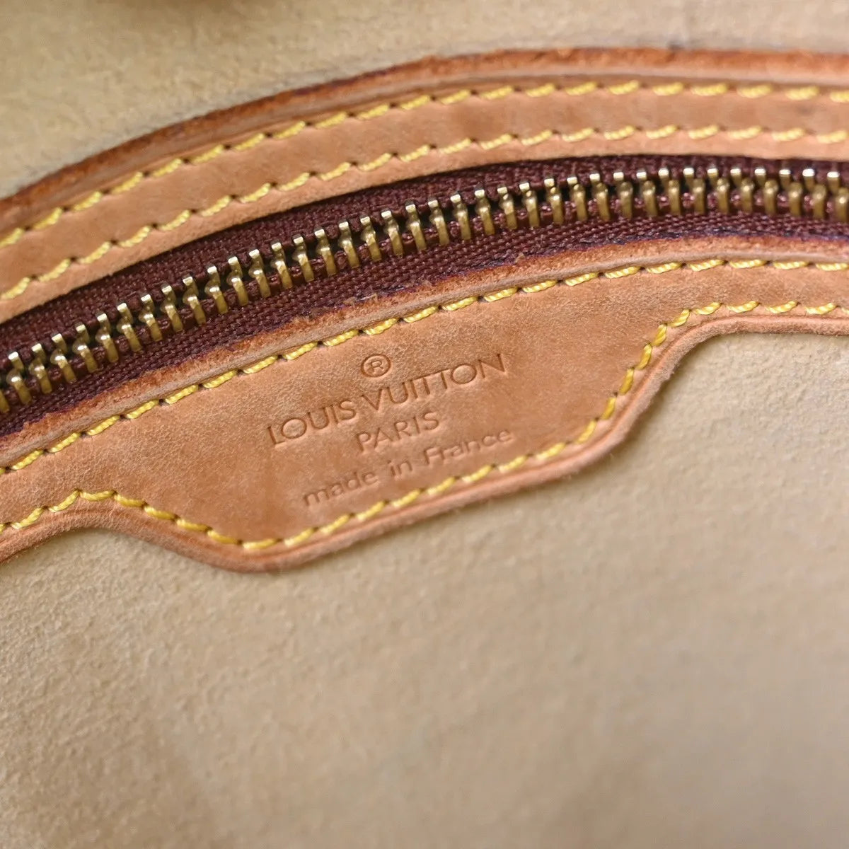 Louis Vuitton Monogram Looping Handbag Monogram Canvas Brown Canvas Shoulder Bag Bag (Pre-Owned)
