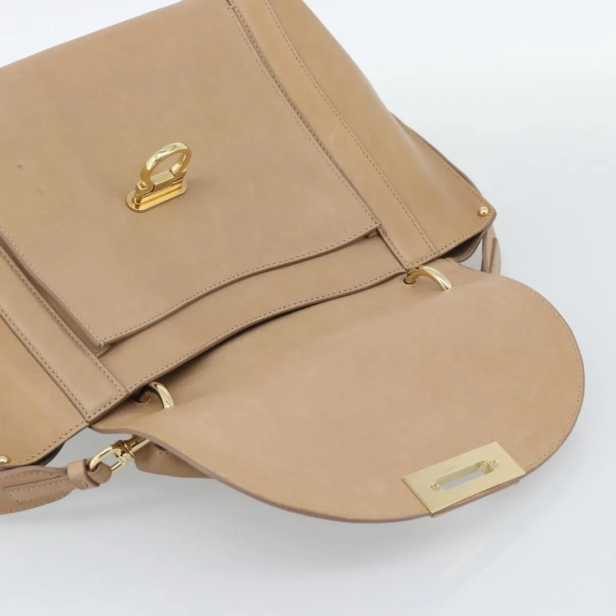 Salvatore Ferragamo Sofia Rainbow Saddle Leather Beige Leather Handbag (Pre-Owned)