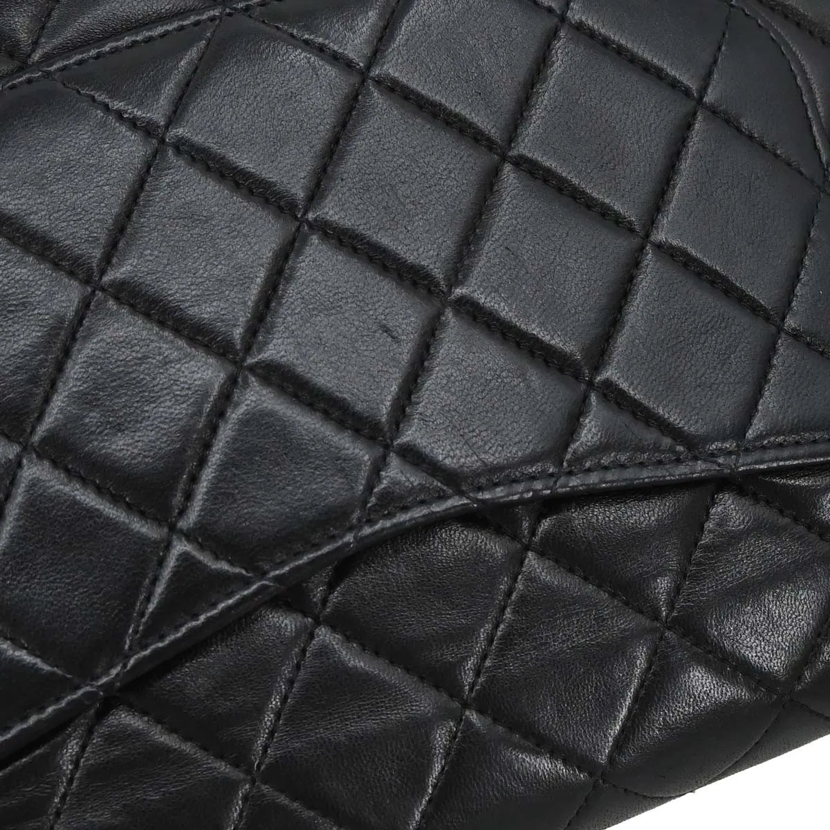 Chanel Timeless - Classic Double Flap Leather Black Leather Shoulder Bag Bag (Pre-Owned)