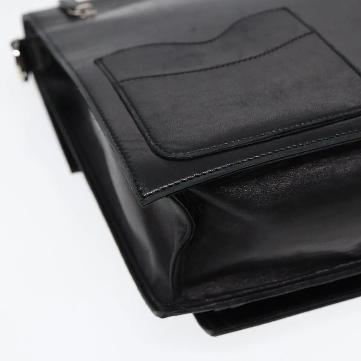 Fendi Vintage Leather Black Leather Handbag (Pre-Owned)