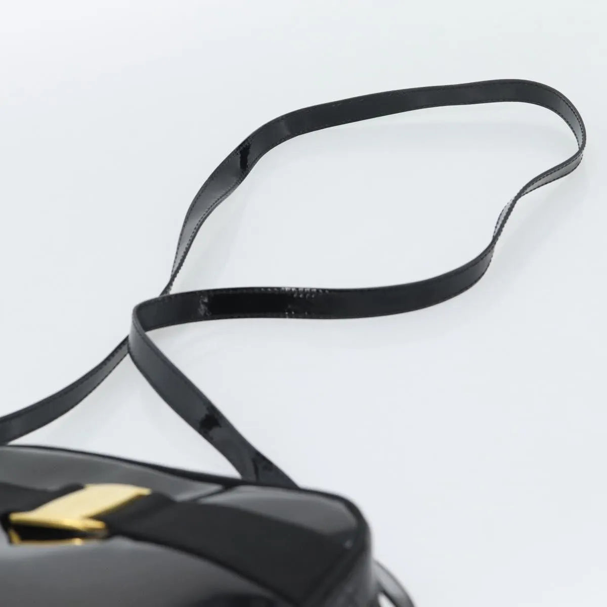 Salvatore Ferragamo Vala Patent Leather Black Patent_Leather Shoulder Bag Bag (Pre-Owned)