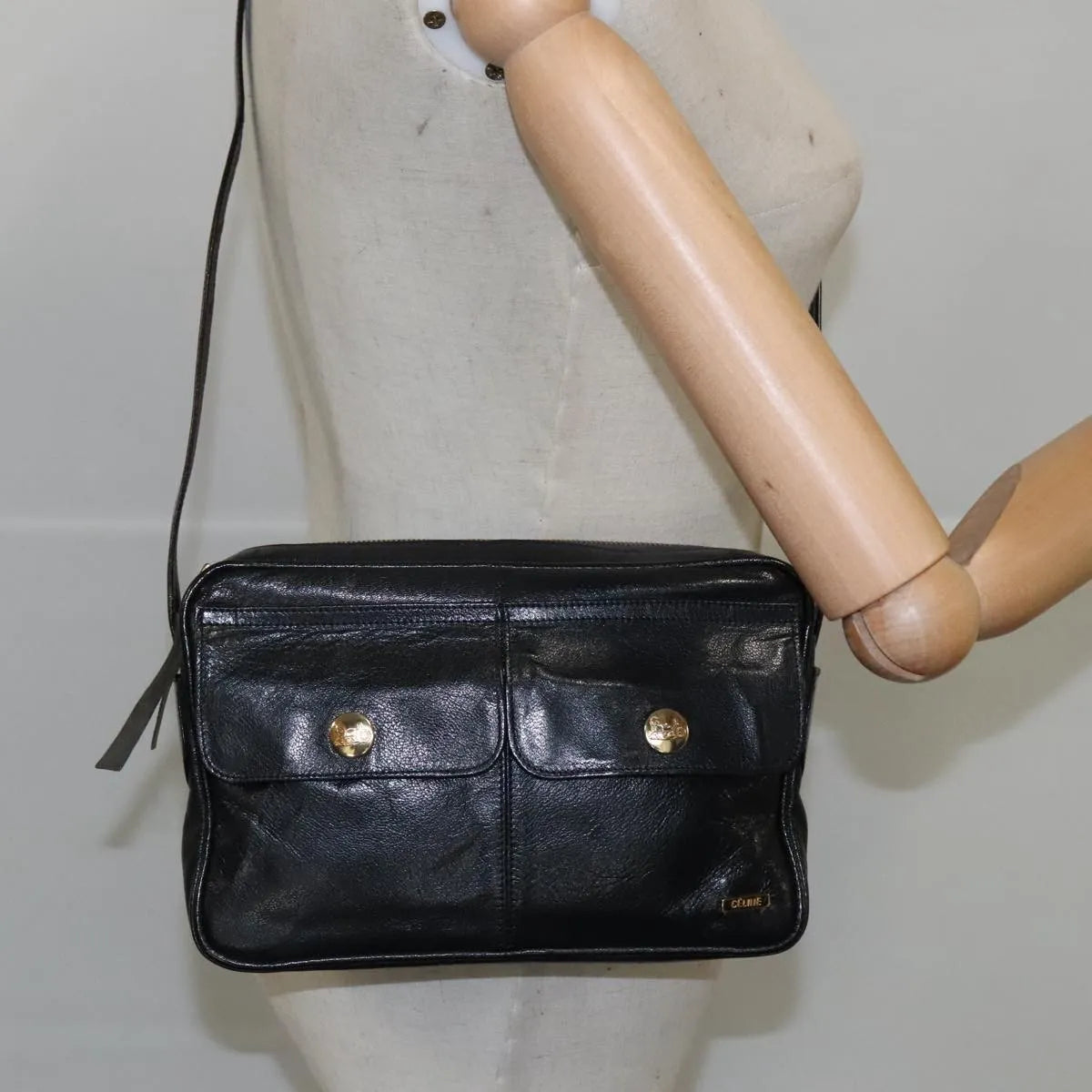 Celine Vintage Leather Black Leather Shoulder Bag Bag (Pre-Owned)