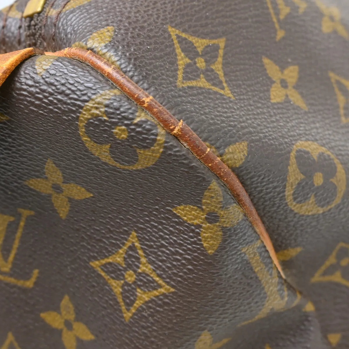 Louis Vuitton Keepall Bag Monogram Canvas Brown Canvas Travel Bag Bag (Pre-Owned)