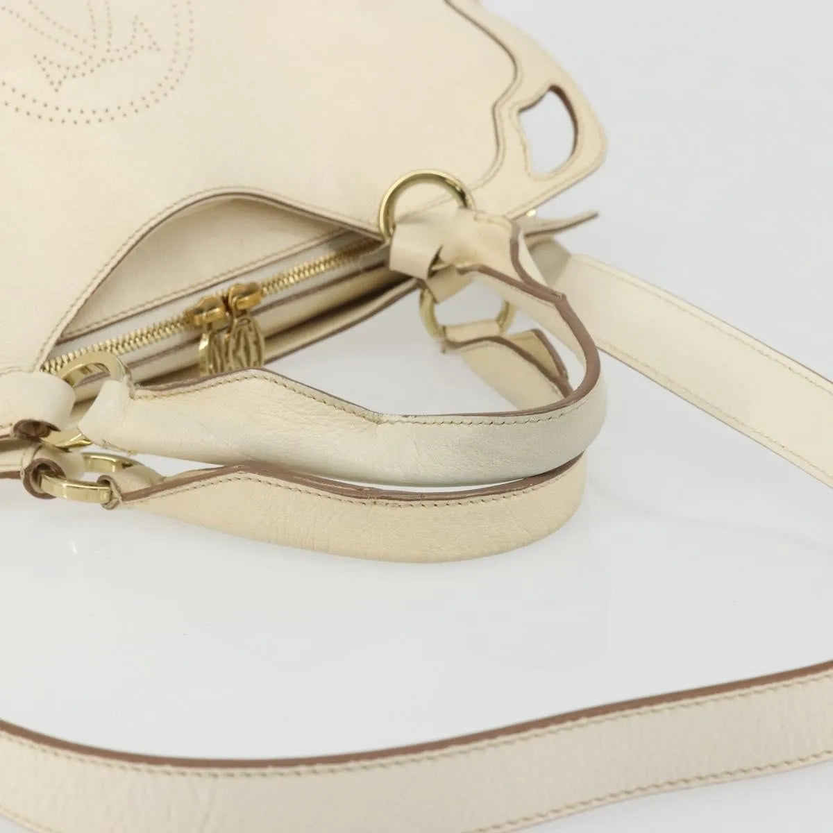 Cartier Marcello Leather White Leather Shoulder Bag Bag (Pre-Owned)