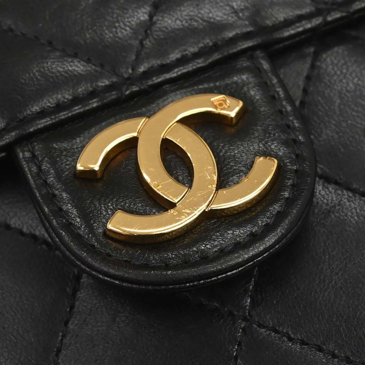 Chanel Vintage Classic Flap Quilted Lambskin Black Leather Shoulder Bag Bag (Pre-Owned)