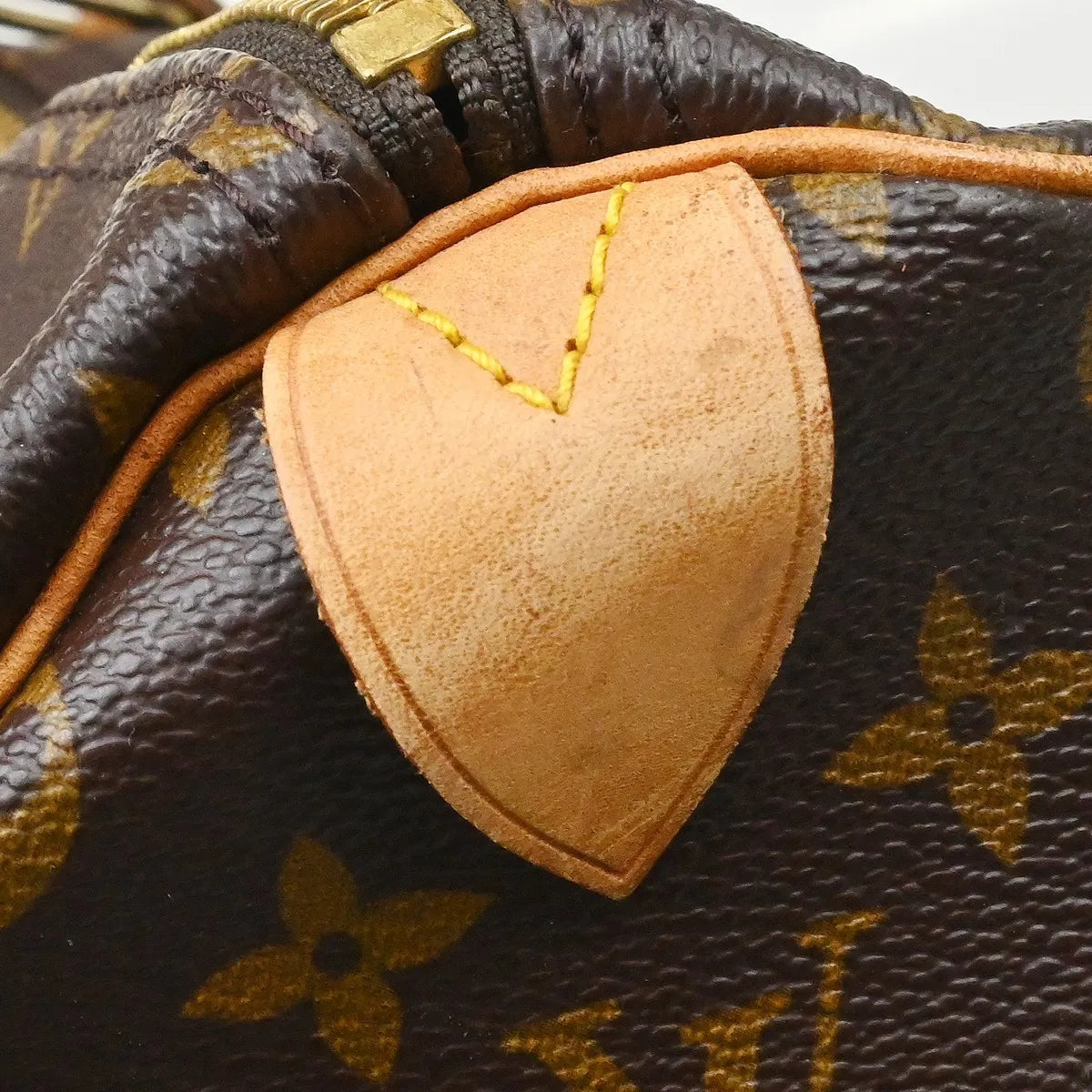 Louis Vuitton Keepall Bag Monogram Canvas Brown Canvas Travel Bag Bag (Pre-Owned)