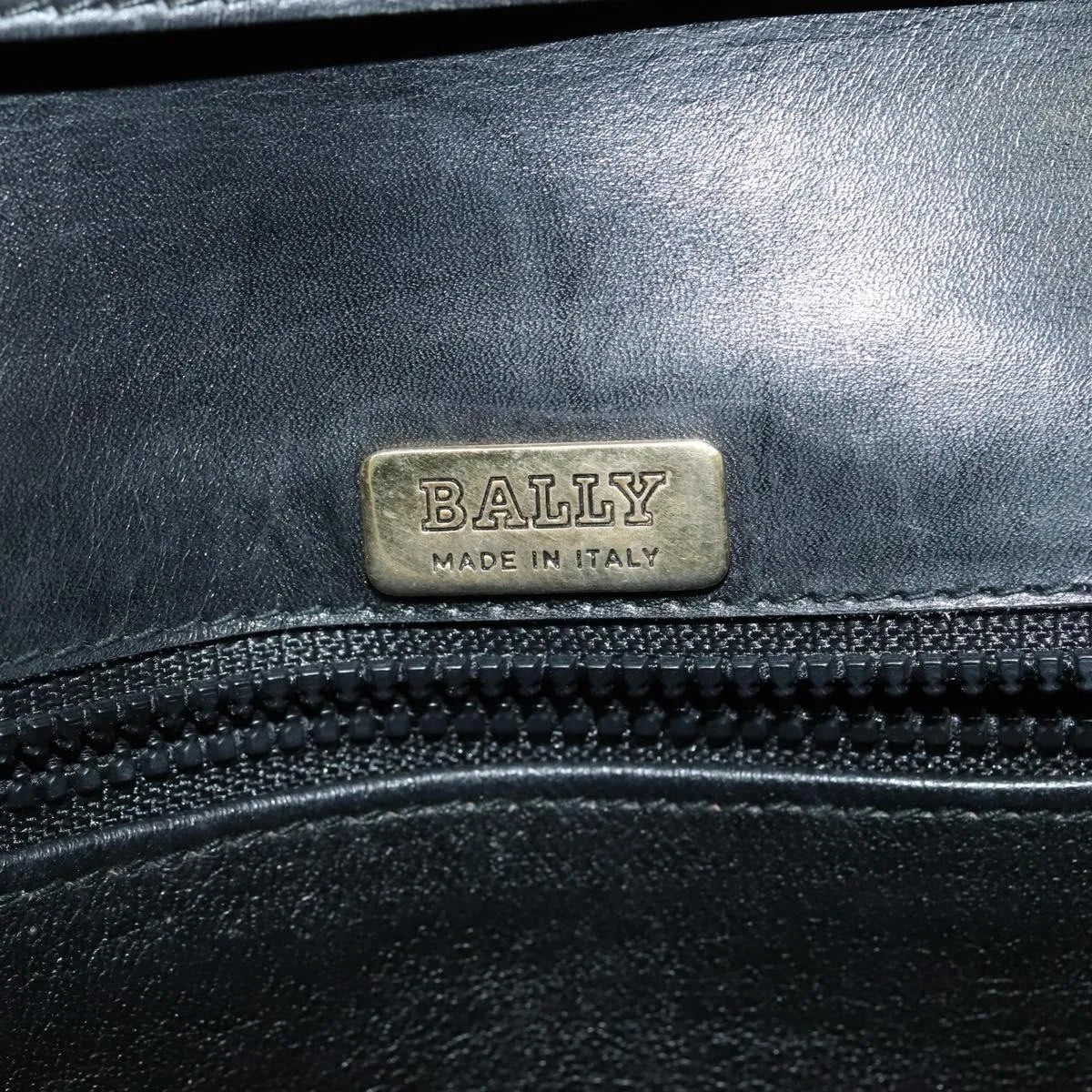 Bally Vintage Shoulder Bag Leather Black Leather Shoulder Bag Bag (Pre-Owned)
